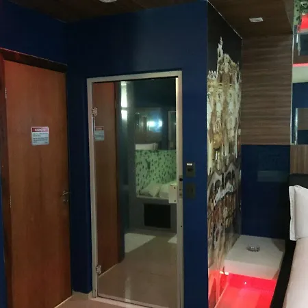Platinum (adults Only) Hotel do amor 2*